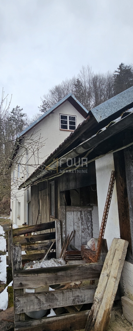 Gorski Kotar, Brod Moravice, samostojna hiša