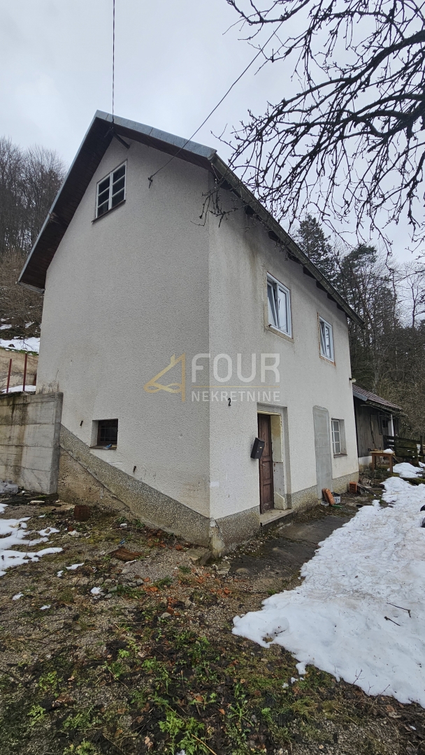 Gorski Kotar, Brod Moravice, samostojna hiša