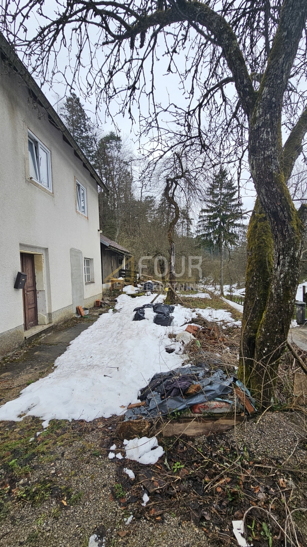 Gorski Kotar, Brod Moravice, samostojna hiša