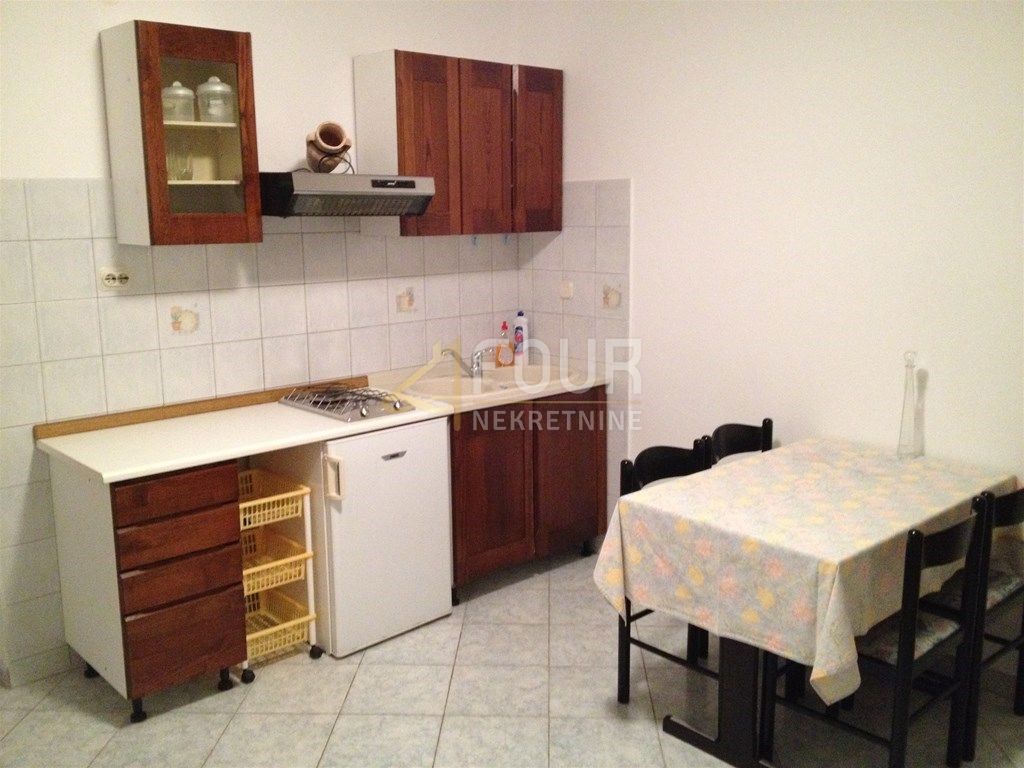 Hiša Veli vrh, Pula, 420m2