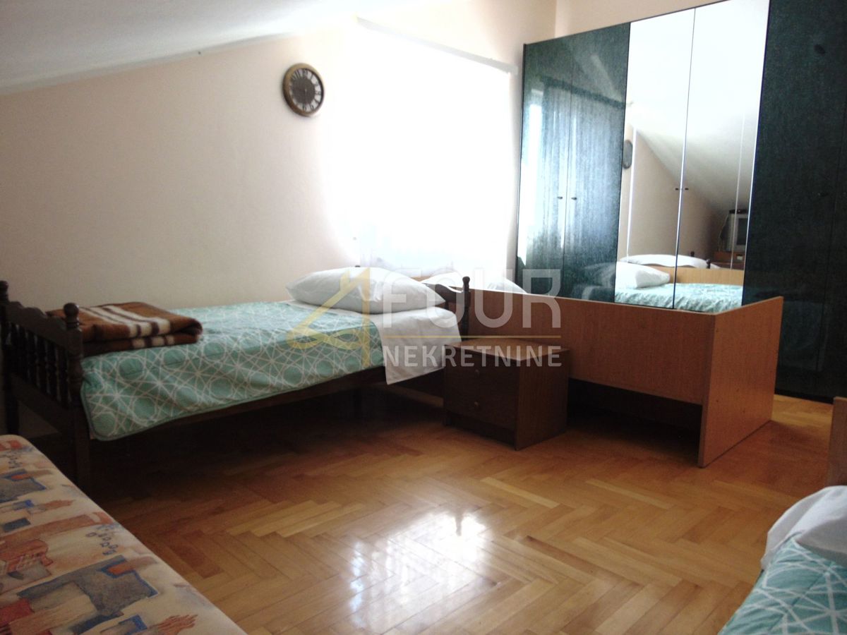 Hiša Veli vrh, Pula, 420m2