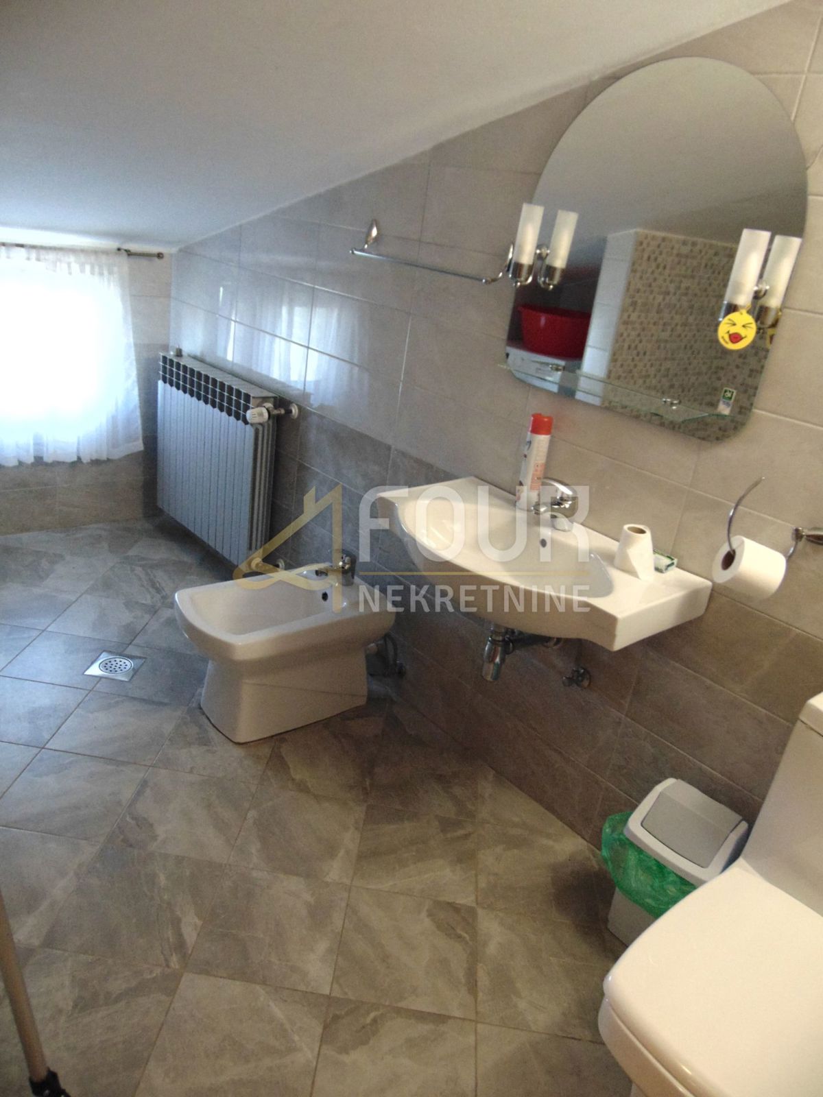 Hiša Veli vrh, Pula, 420m2