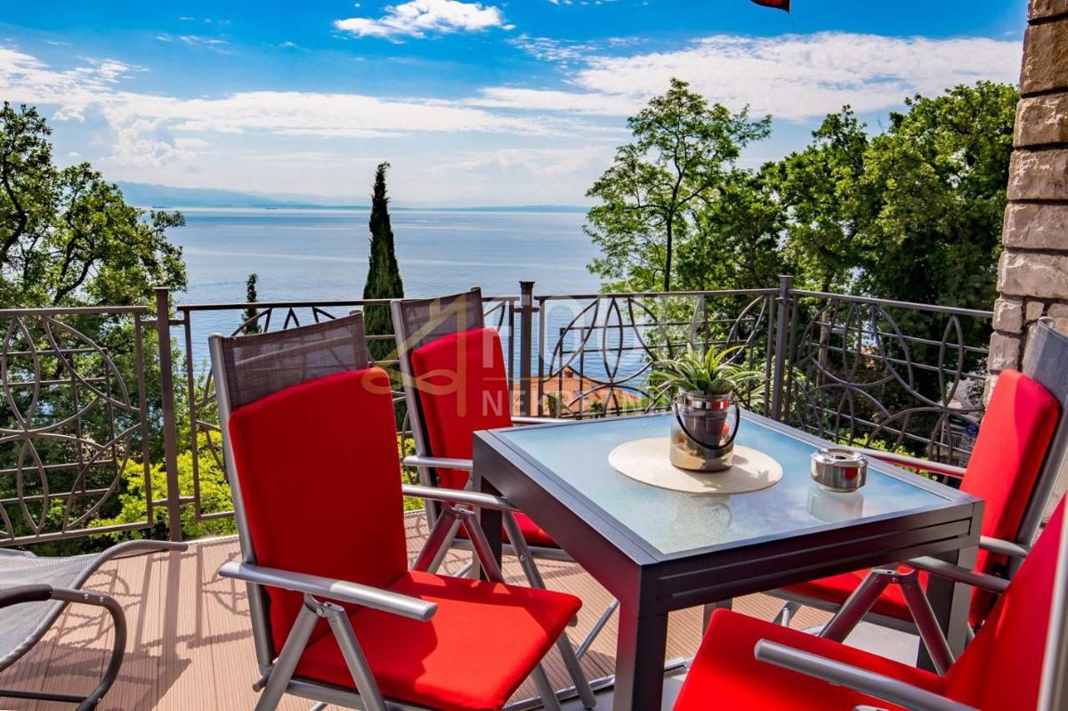 Stanovanje Opatija - Centar, Opatija, 140,08m2