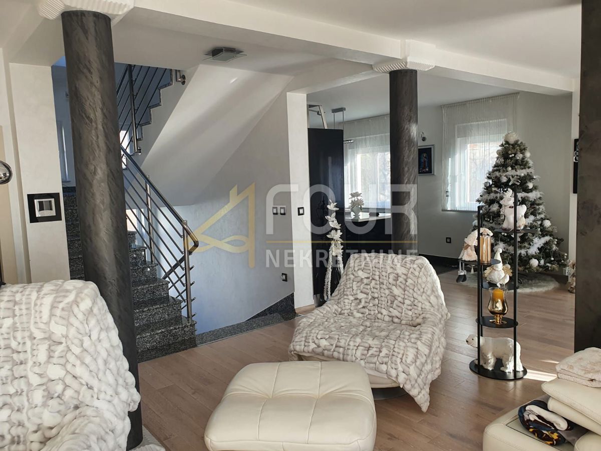 Hiša Drenova, Rijeka, 395m2