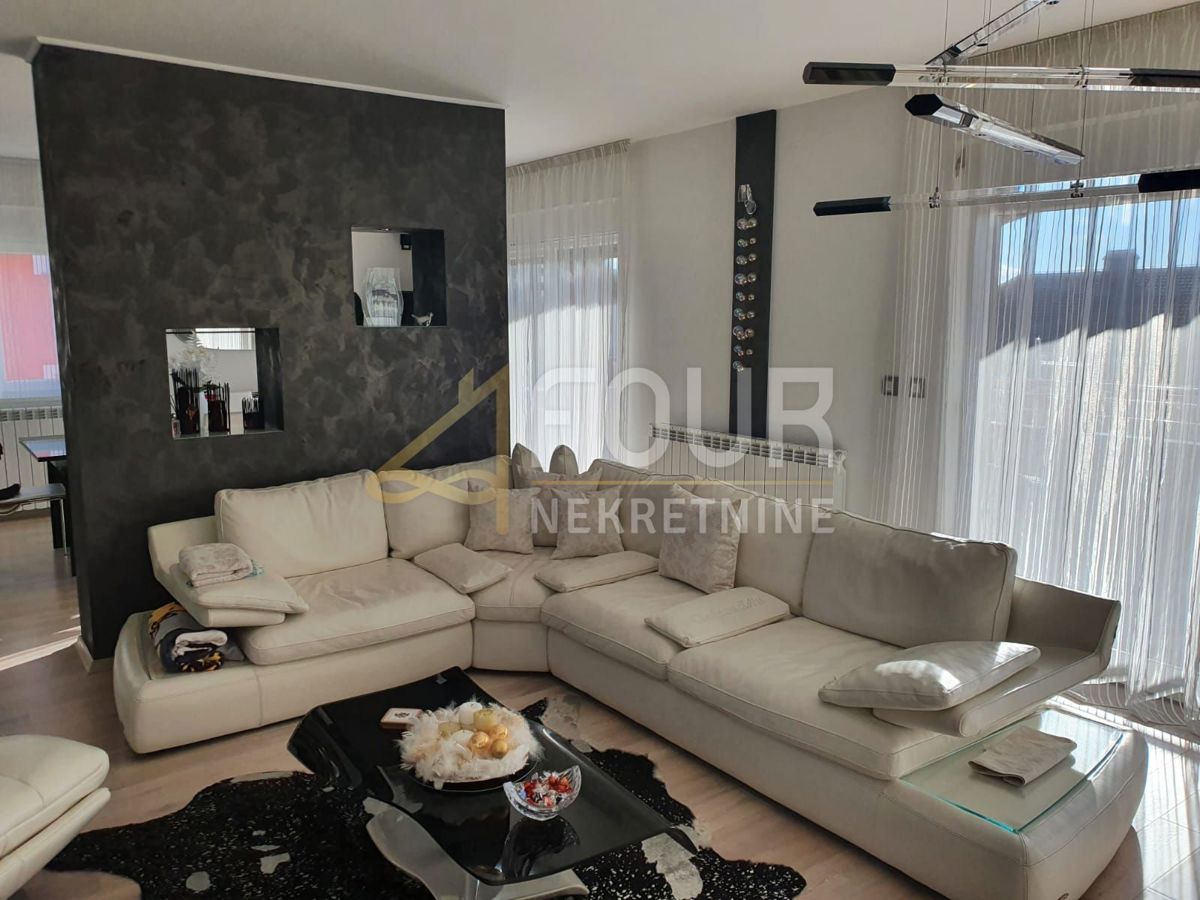 Hiša Drenova, Rijeka, 395m2