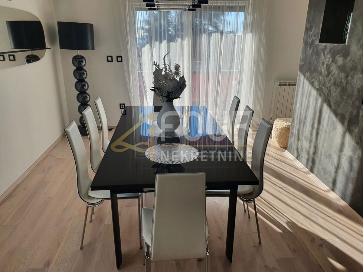 Hiša Drenova, Rijeka, 395m2