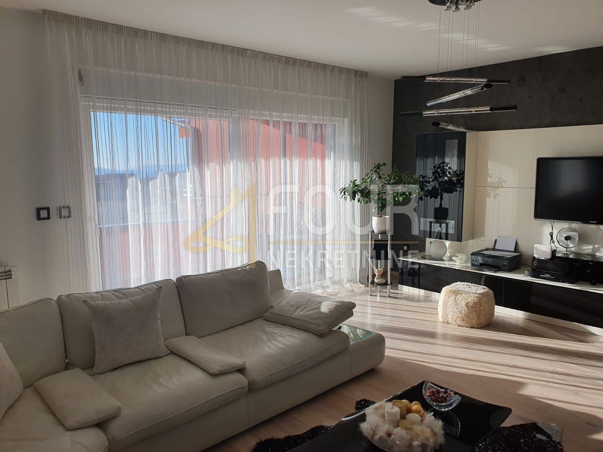 Hiša Drenova, Rijeka, 395m2