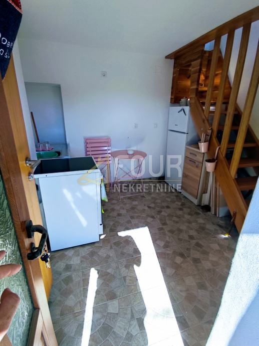 Hiša Loznati, Cres, 43m2