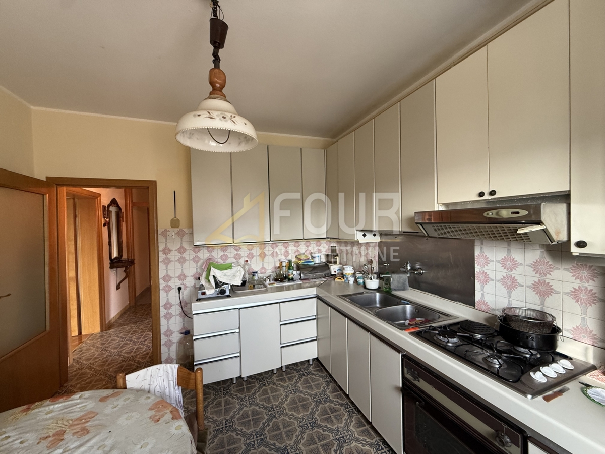 Hiša Veruda, Pula, 463m2