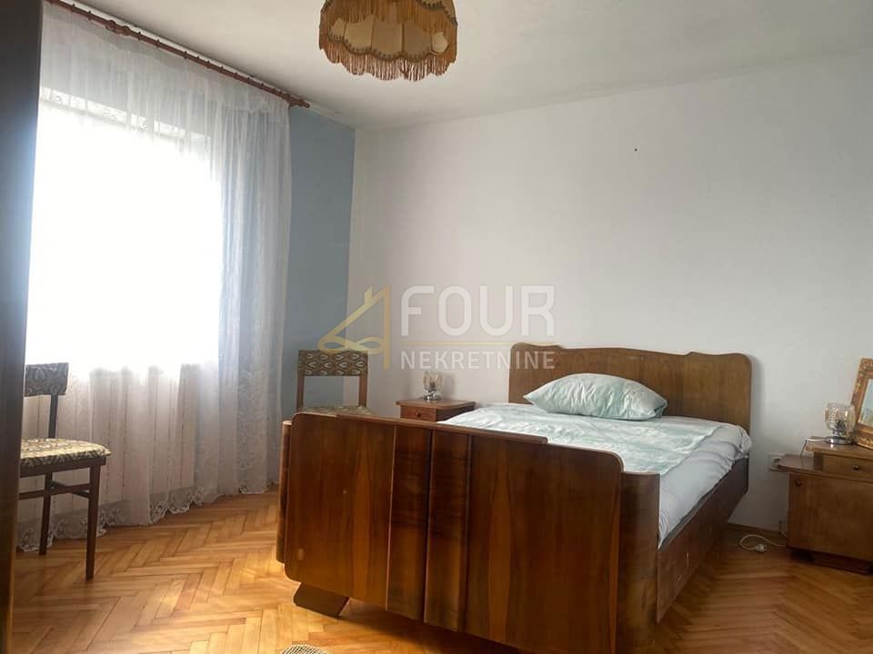 Hiša Buje, 150m2