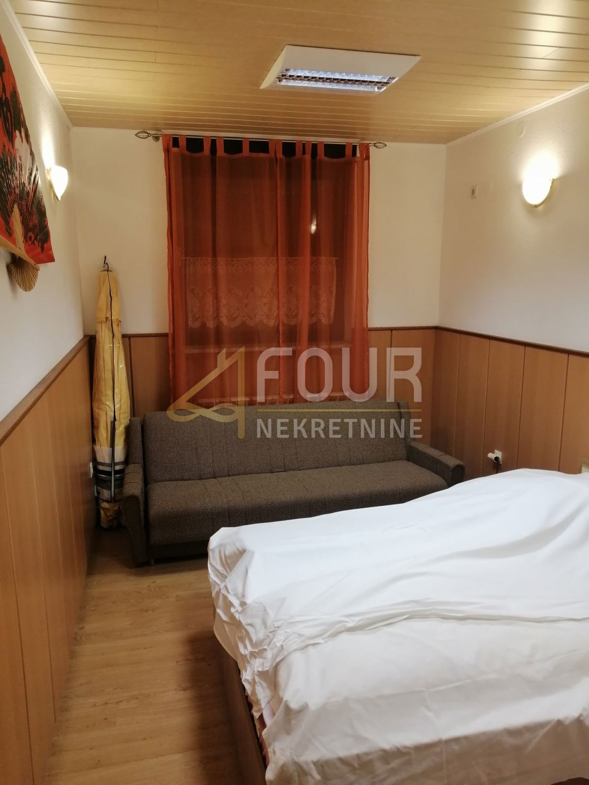 Hiša Brod na Kupi, Delnice, 400m2
