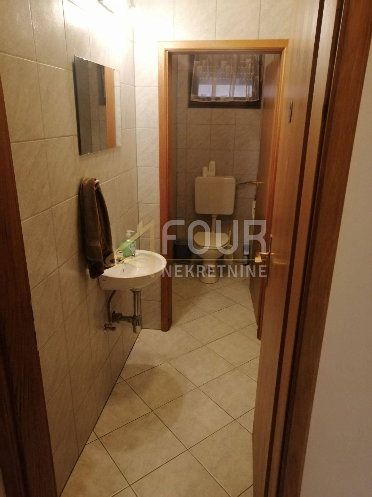 Hiša Brod na Kupi, Delnice, 400m2
