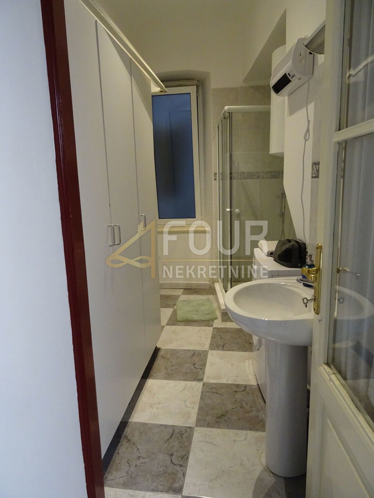 Stanovanje Centar, Rijeka, 57,39m2