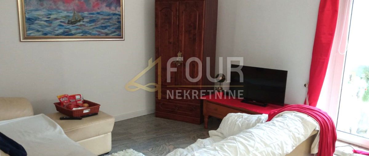 Stanovanje Centar, Pula, 82,07m2