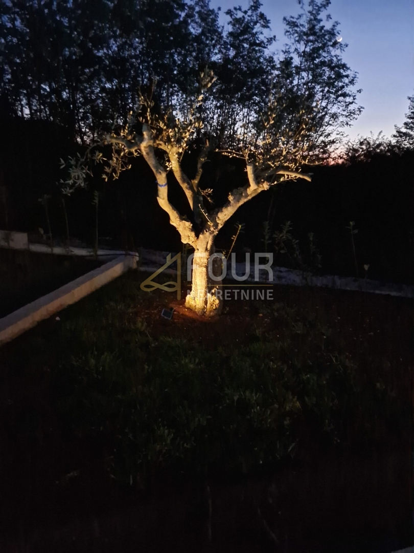 Hiša Rovinjsko Selo, Rovinj, 139,28m2