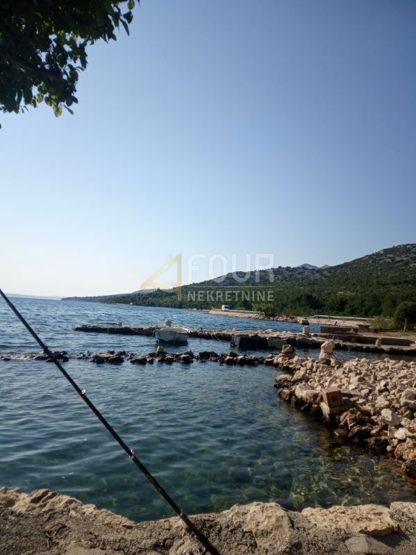 Zemljišče Tribanj, Starigrad, 1.118m2