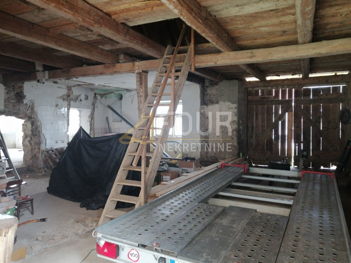 Hiša Severin na Kupi, Vrbovsko, 250m2