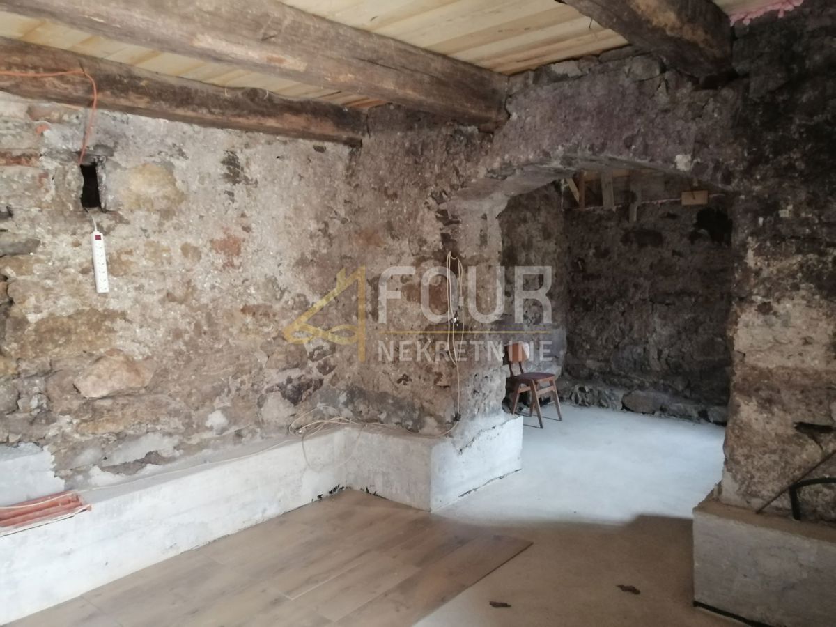 Hiša Severin na Kupi, Vrbovsko, 250m2