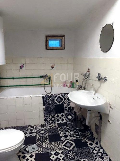 Hiša Zmajevac, Kneževi Vinogradi, 120m2