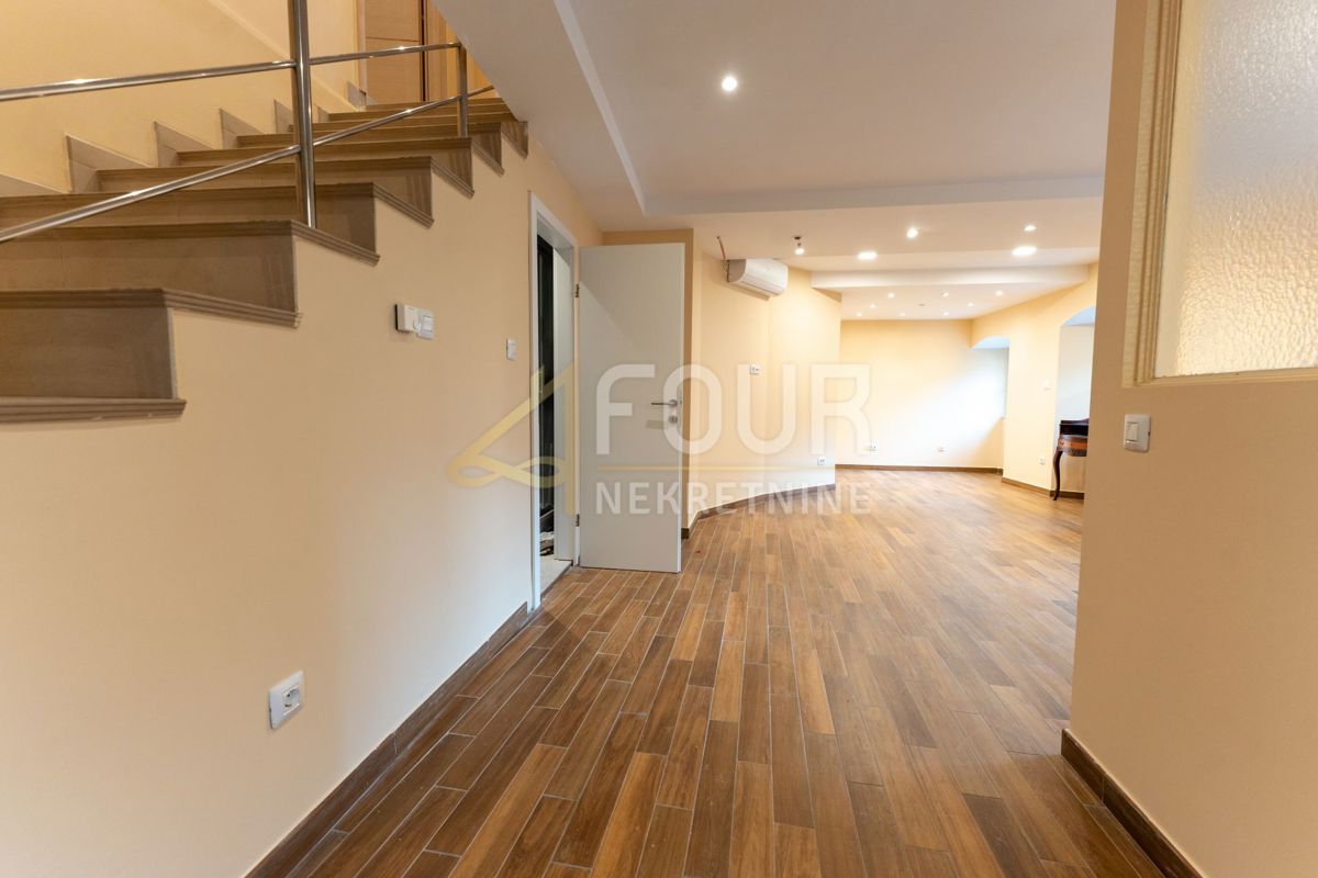 Stanovanje Opatija - Centar, Opatija, 185m2