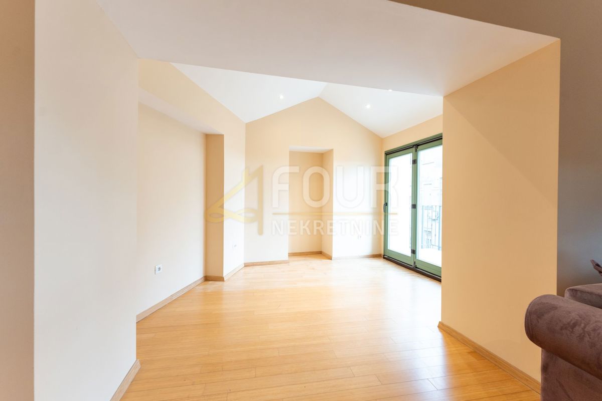 Stanovanje Opatija - Centar, Opatija, 185m2