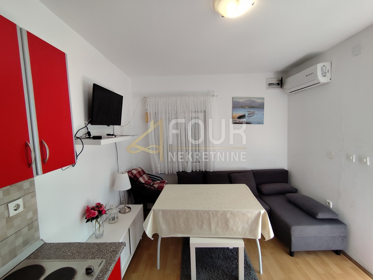 Hiša Seline, Starigrad, 175m2