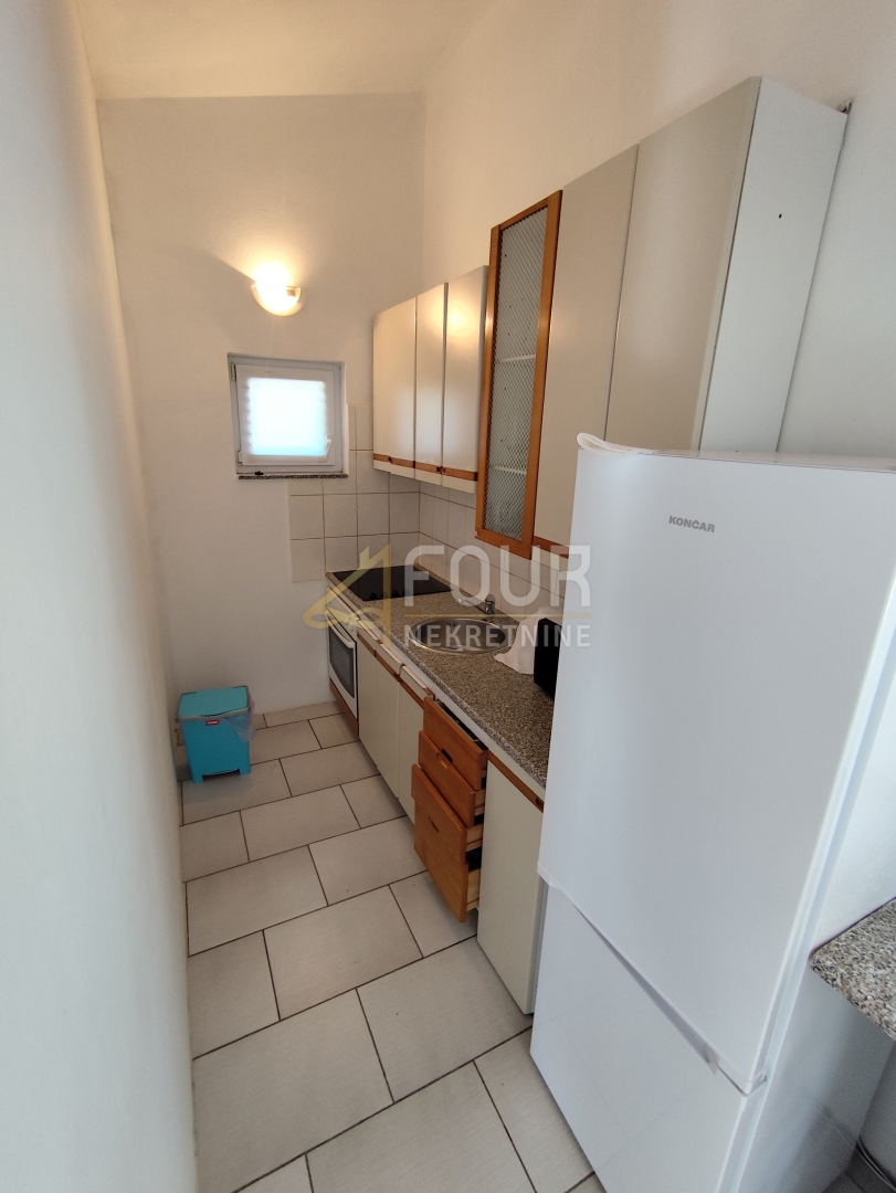 Hiša Seline, Starigrad, 175m2