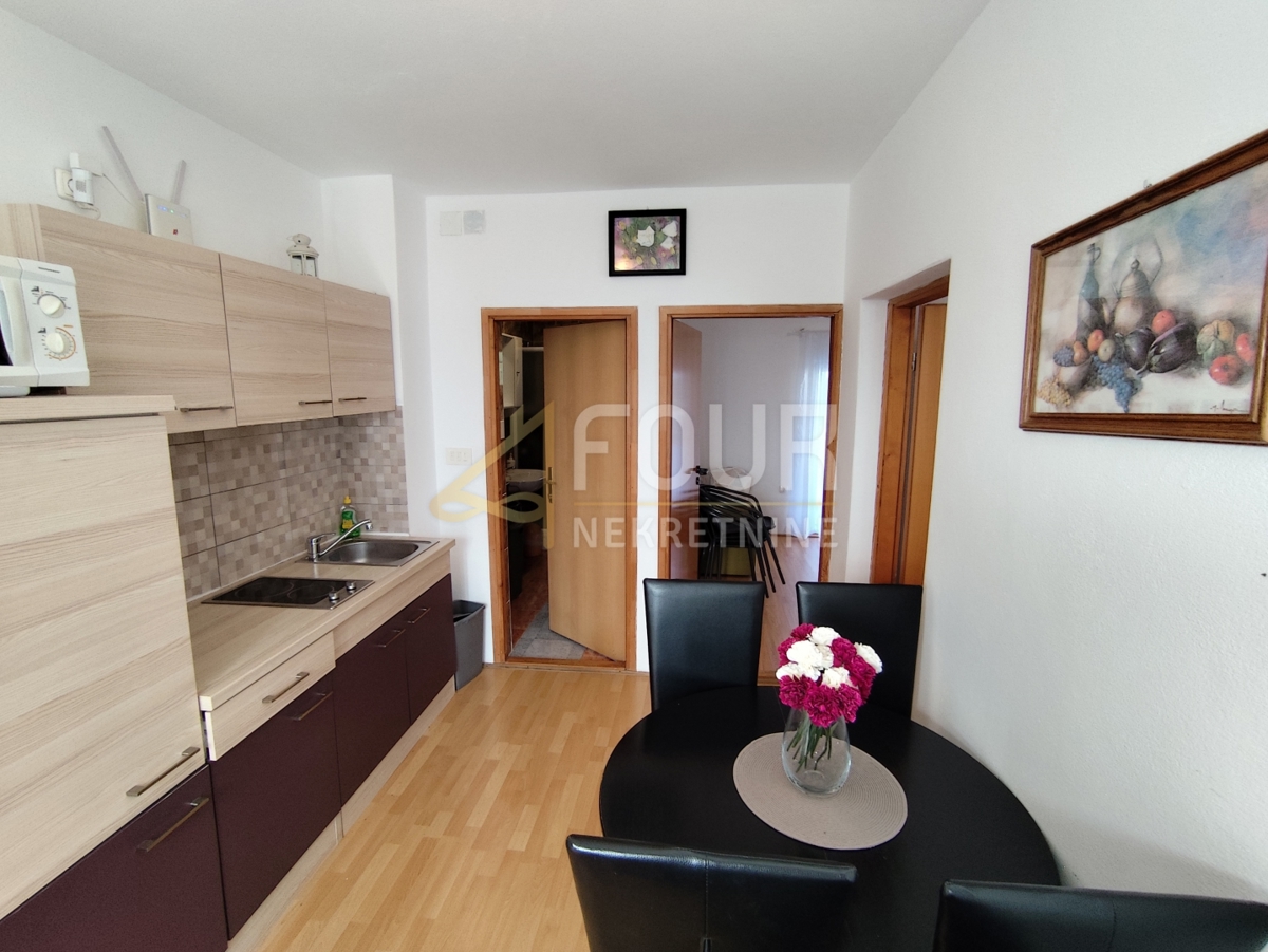 Hiša Seline, Starigrad, 175m2