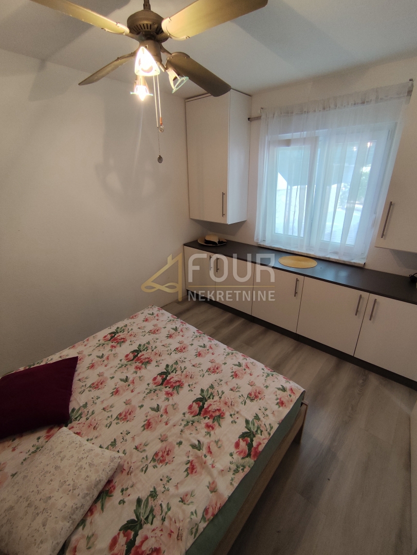 Hiša Seline, Starigrad, 175m2