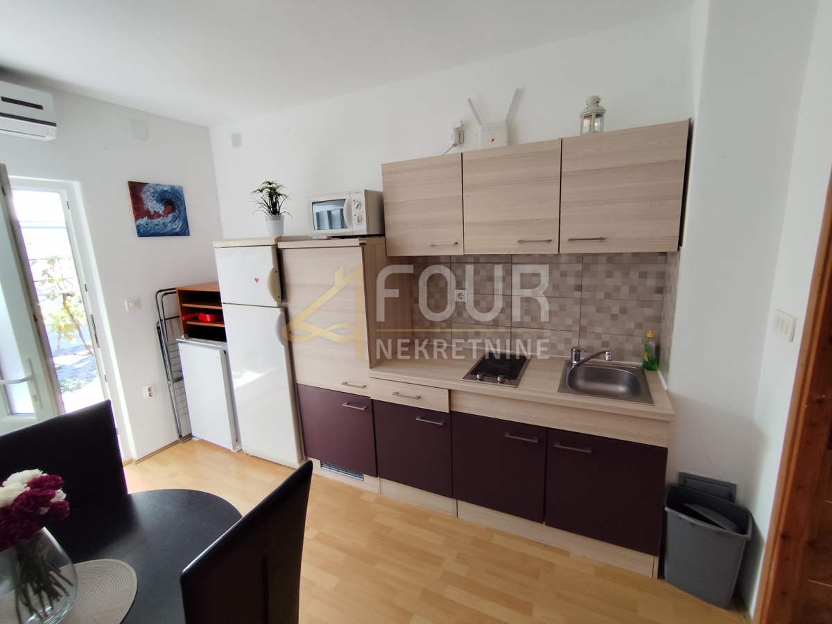 Hiša Seline, Starigrad, 175m2