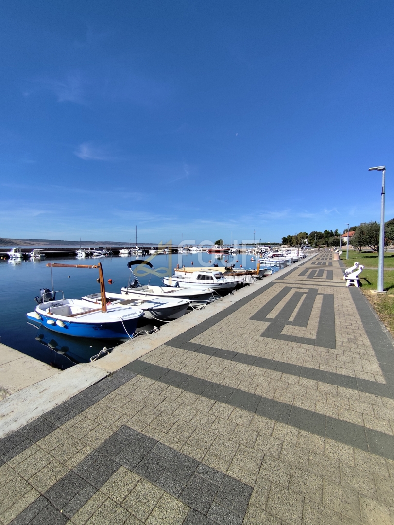 Hiša Seline, Starigrad, 175m2