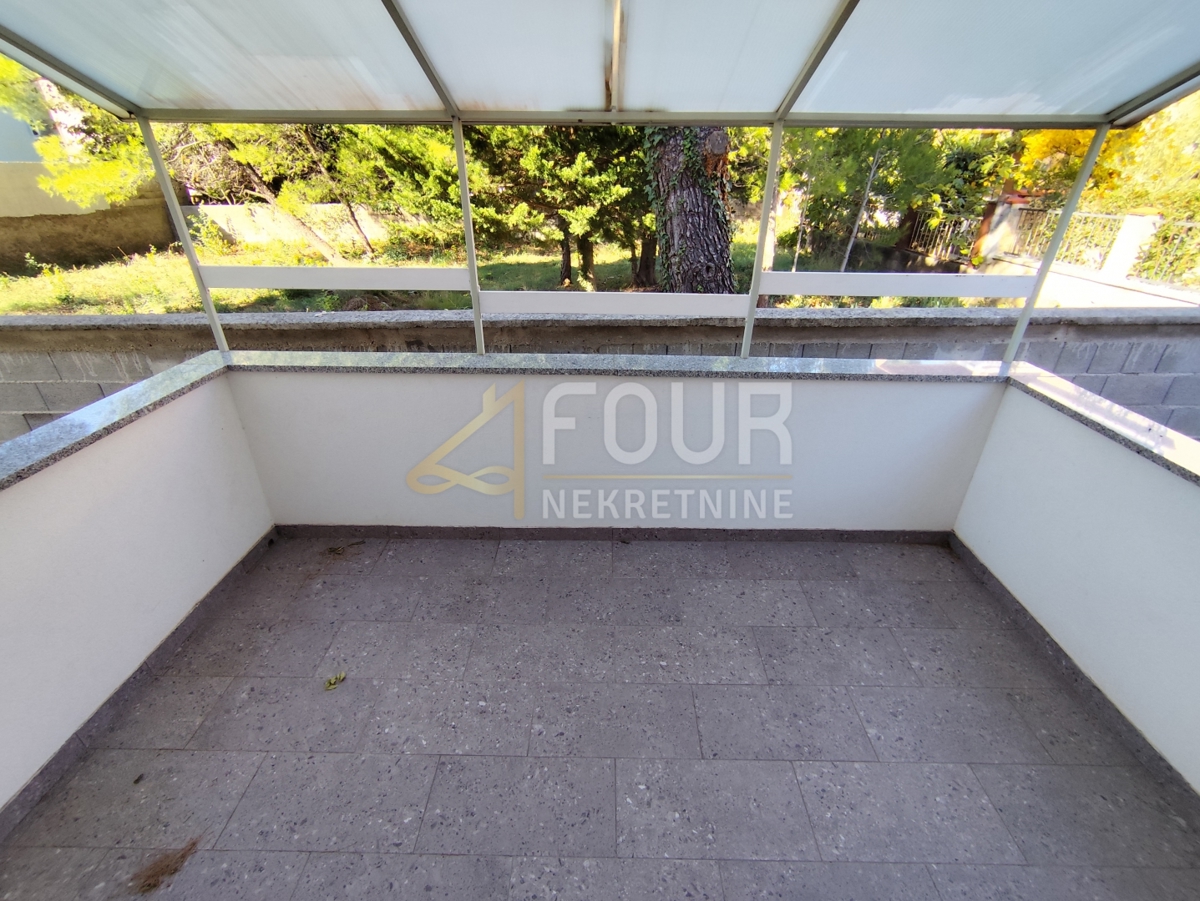 Hiša Seline, Starigrad, 175m2