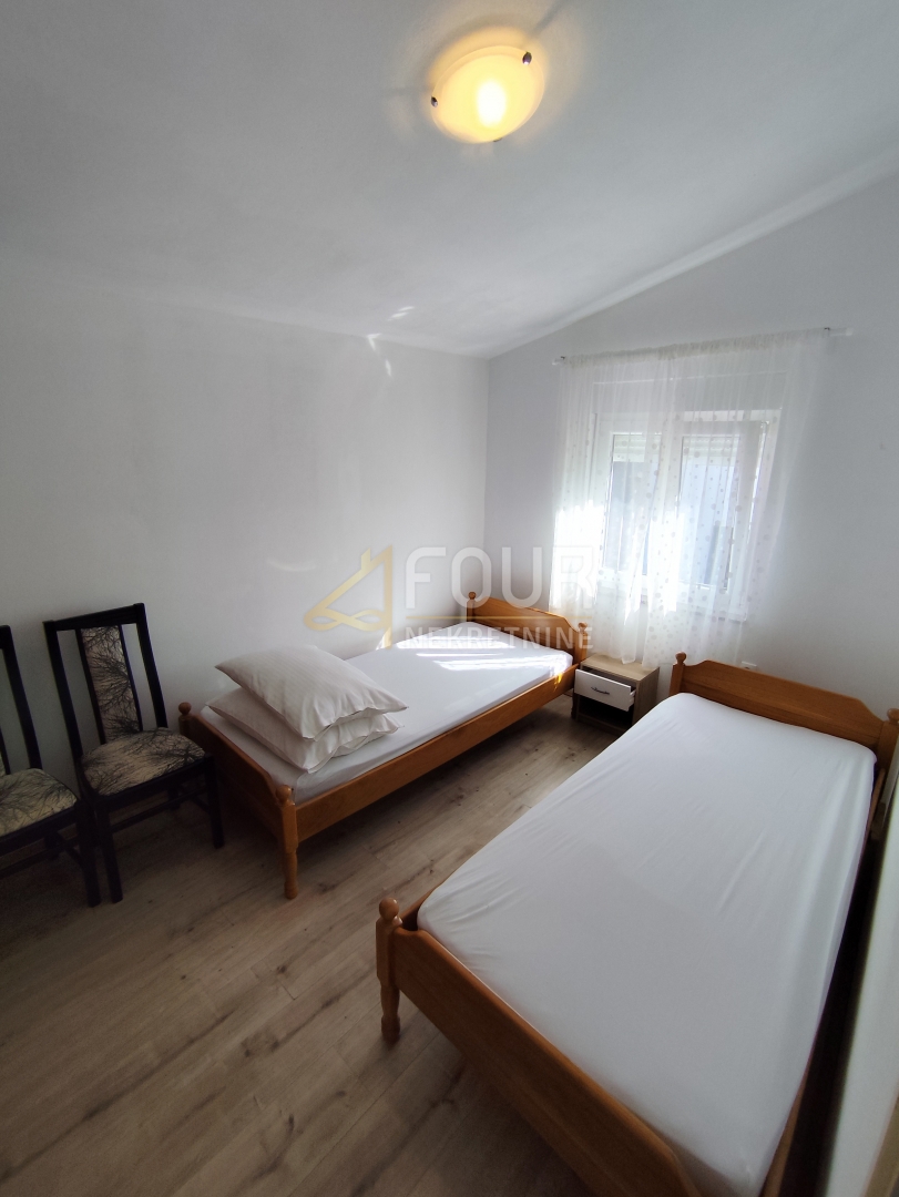 Hiša Seline, Starigrad, 175m2