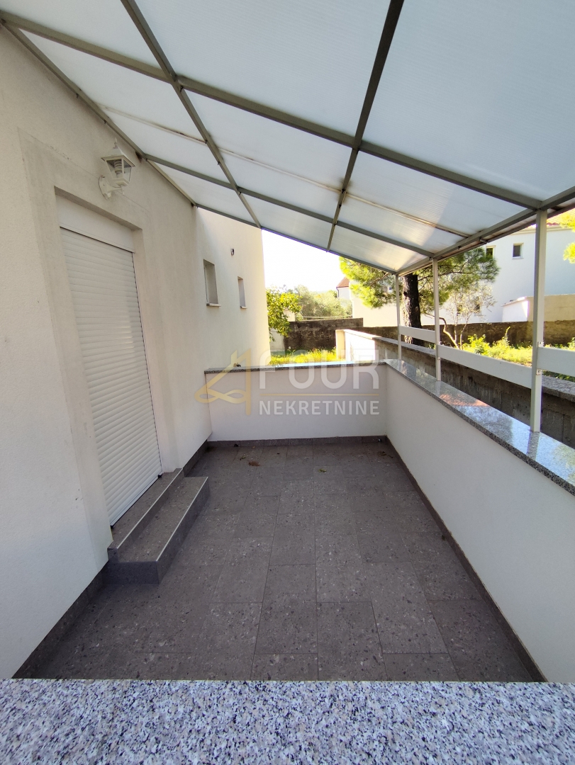 Hiša Seline, Starigrad, 175m2