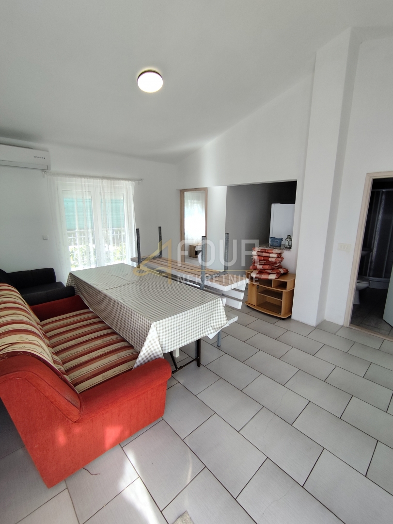 Hiša Seline, Starigrad, 175m2