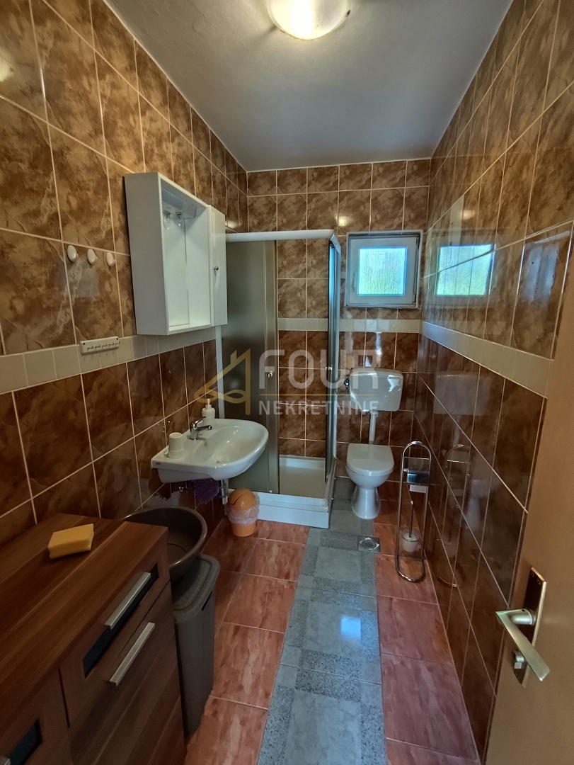 Hiša Seline, Starigrad, 175m2