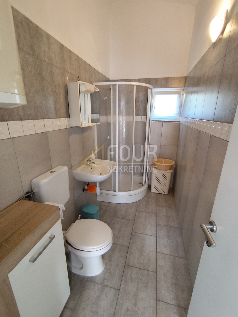 Hiša Seline, Starigrad, 175m2