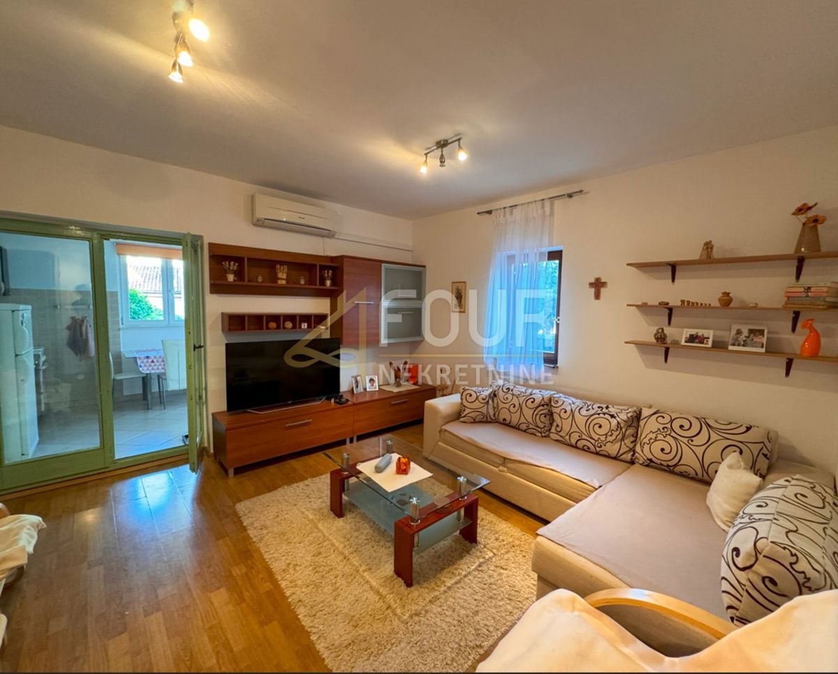 Stanovanje Novigrad, 44,01m2