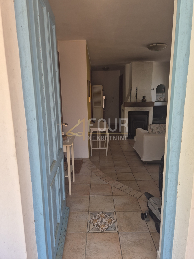 Stanovanje Banjol, Rab, 65,95m2