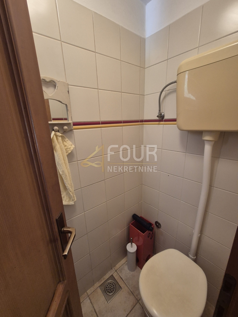 Stanovanje Banjol, Rab, 65,95m2