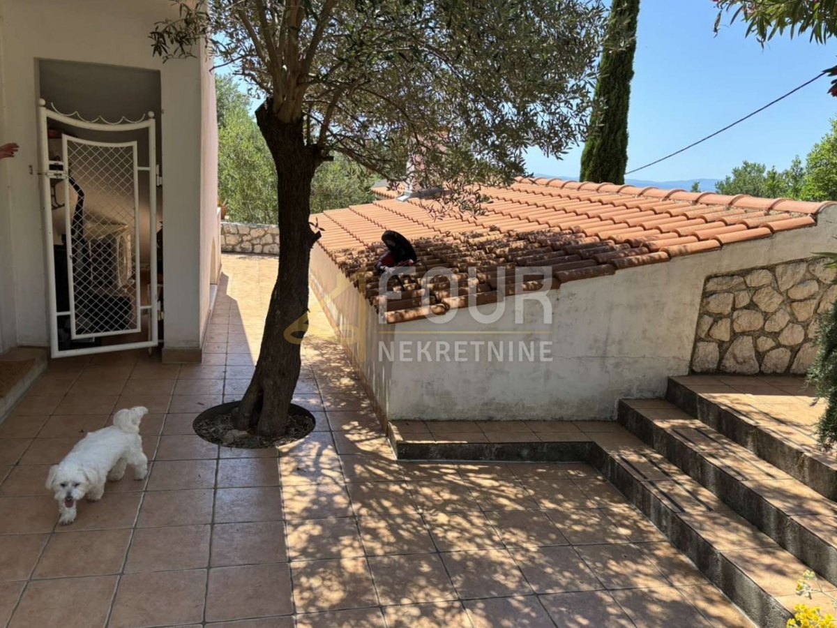 Stanovanje Banjol, Rab, 65,95m2
