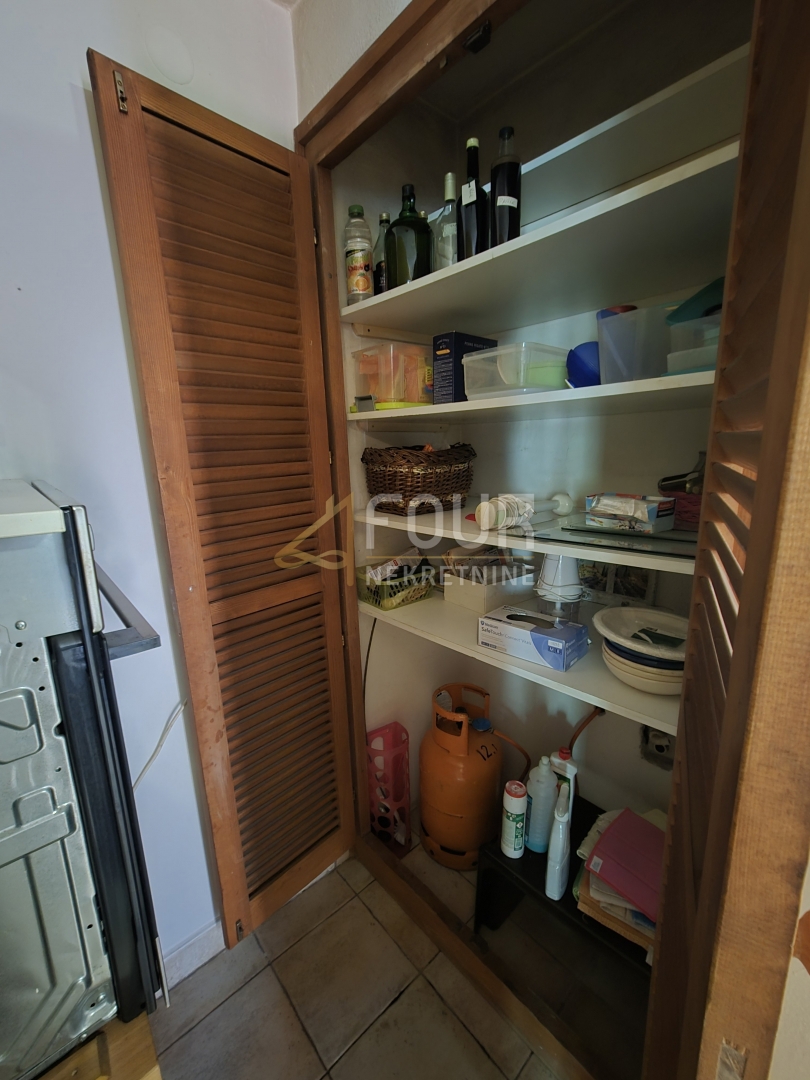 Stanovanje Banjol, Rab, 65,95m2