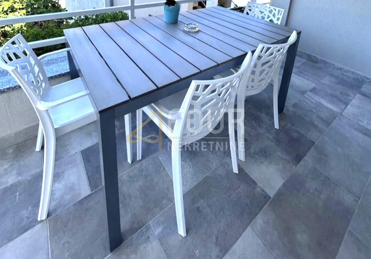 Stanovanje Ravni, Raša, 35,60m2
