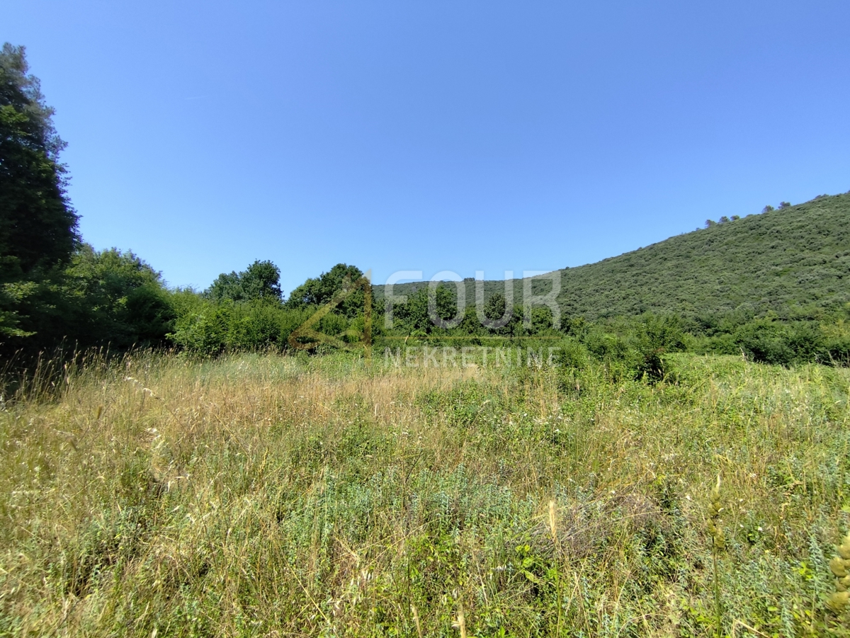 Zemljišče Kavran, Marčana, 2.440m2