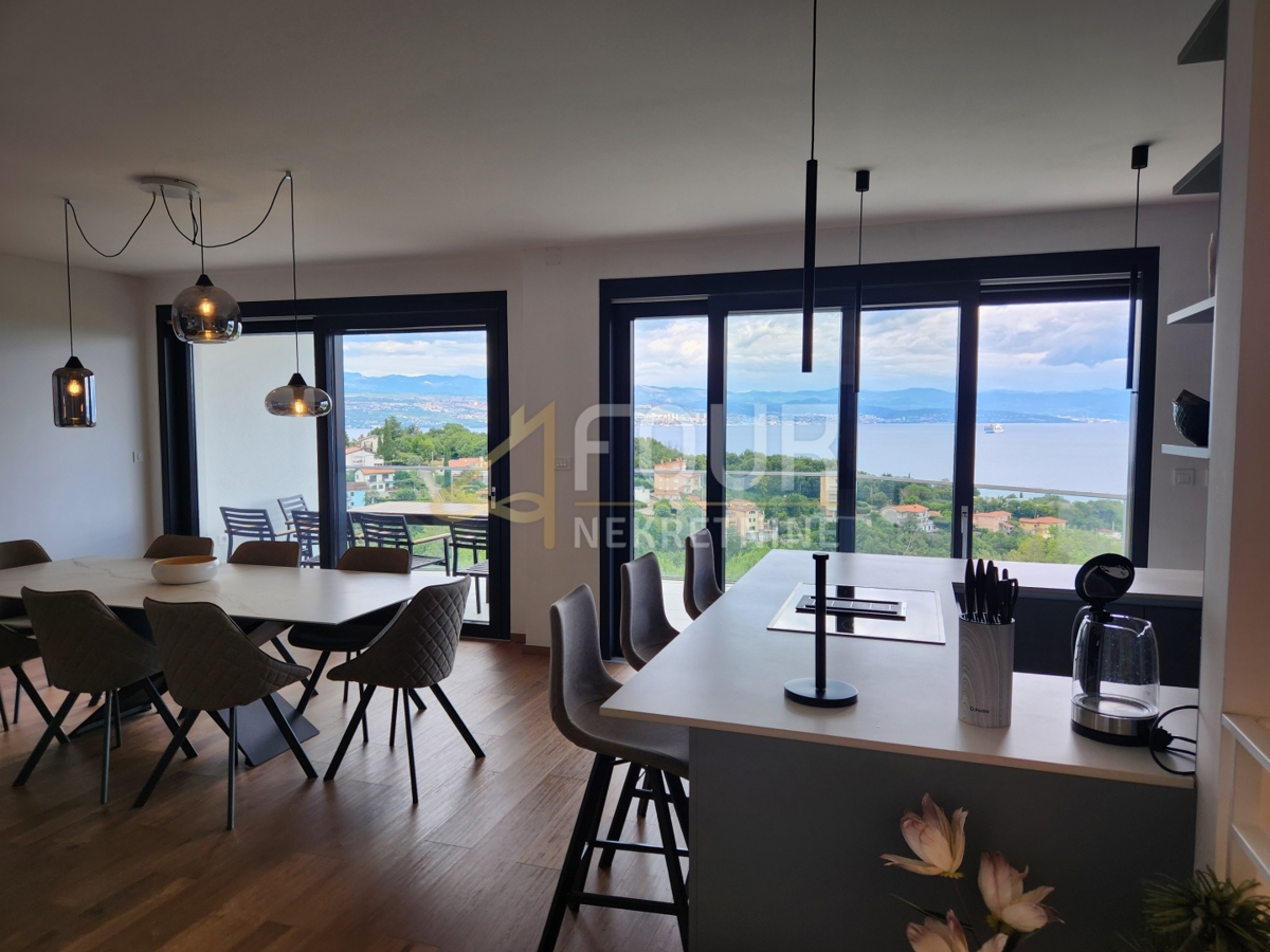 Stanovanje Ika, Opatija - Okolica, 136,32m2