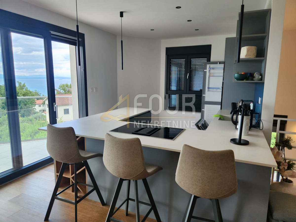 Stanovanje Ika, Opatija - Okolica, 136,32m2