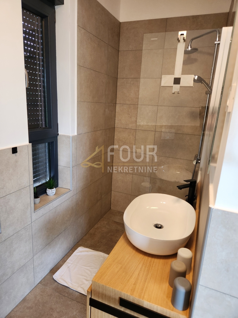 Stanovanje Ika, Opatija - Okolica, 136,32m2