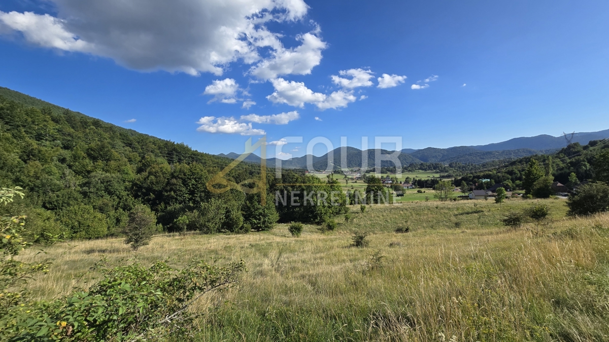 Zemljišče Mrkopalj, 8.430m2