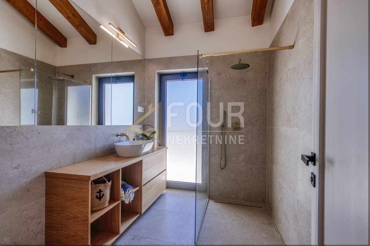 Hiša Mali Iž, Zadar - Okolica, 294m2