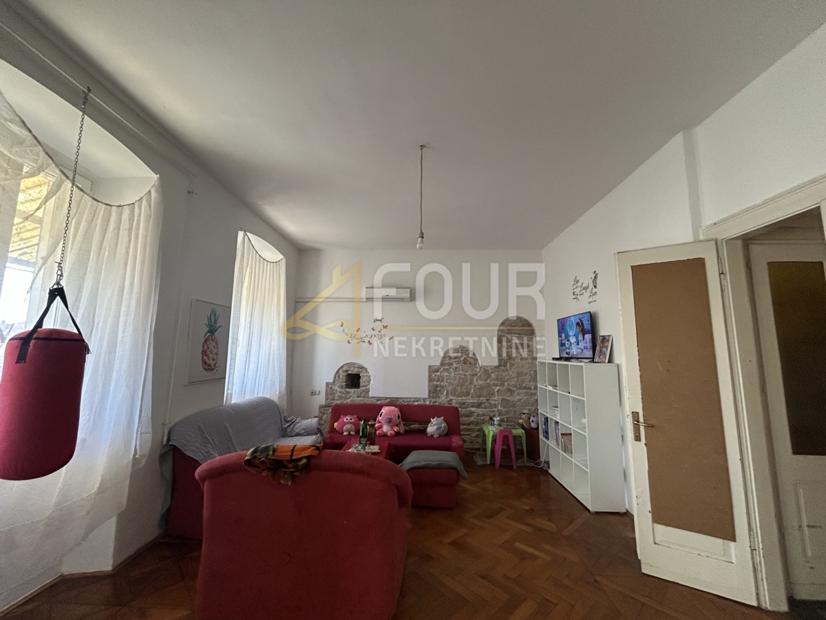 Stanovanje Centar, Pula, 114,50m2